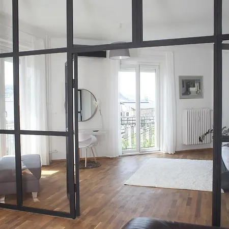 Riverside Panorama Lejlighed *