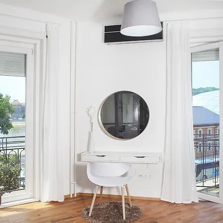 Riverside Panorama Budapesta